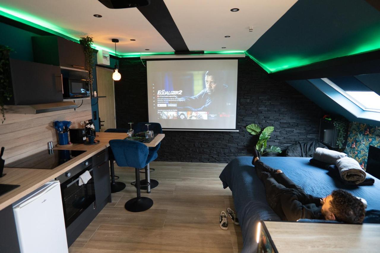 Capsule Color Deluxe Balneo I Ecran Home Cinema I Console De Jeux Trith-Saint-Leger Exterior foto